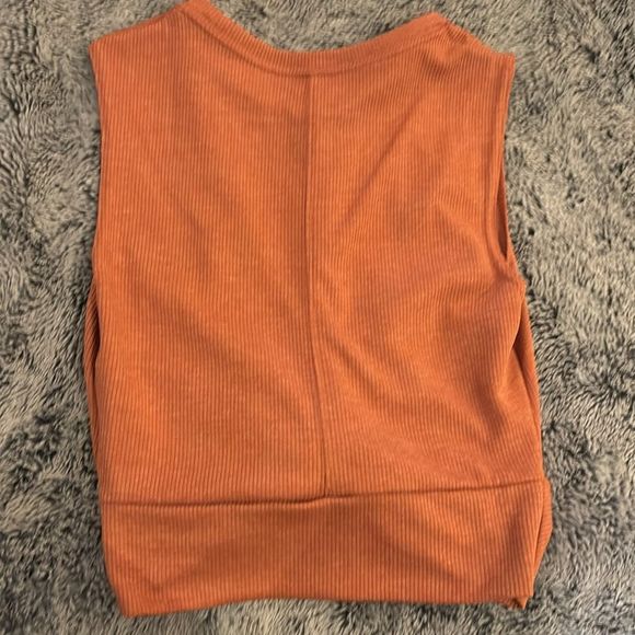 Nike Tank - Picture 2 of 3